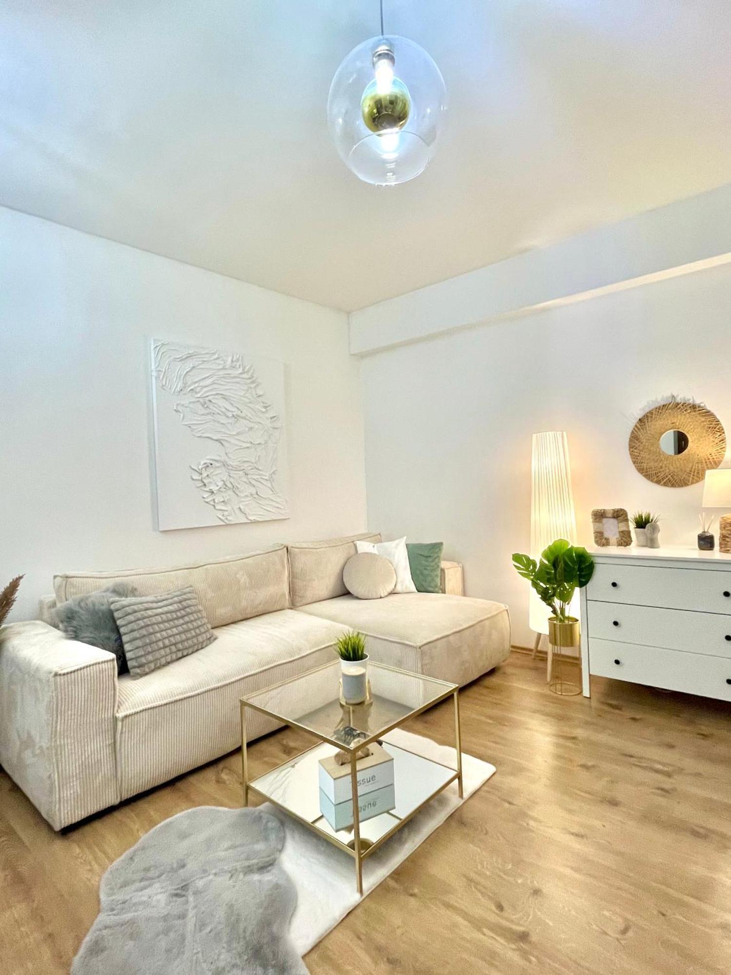 Urban Jungle Apartment Old Town Air Conditioned Bratislava Extérieur photo